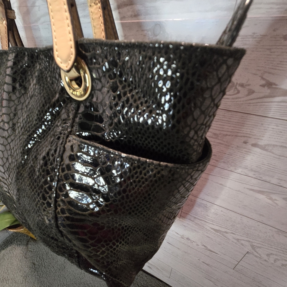 Michael Kors Snakeskin Print Shoulder Bag/Wallet - Picture 2 of 16